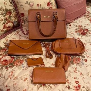 NWT 6 piece purse set